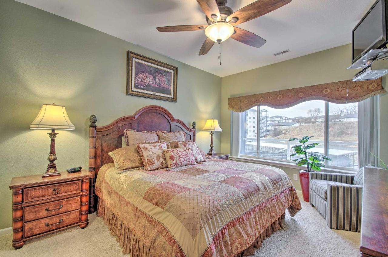 Breezy Lake Ozark Escape Dock, Slip And Pool! ภายนอก รูปภาพ