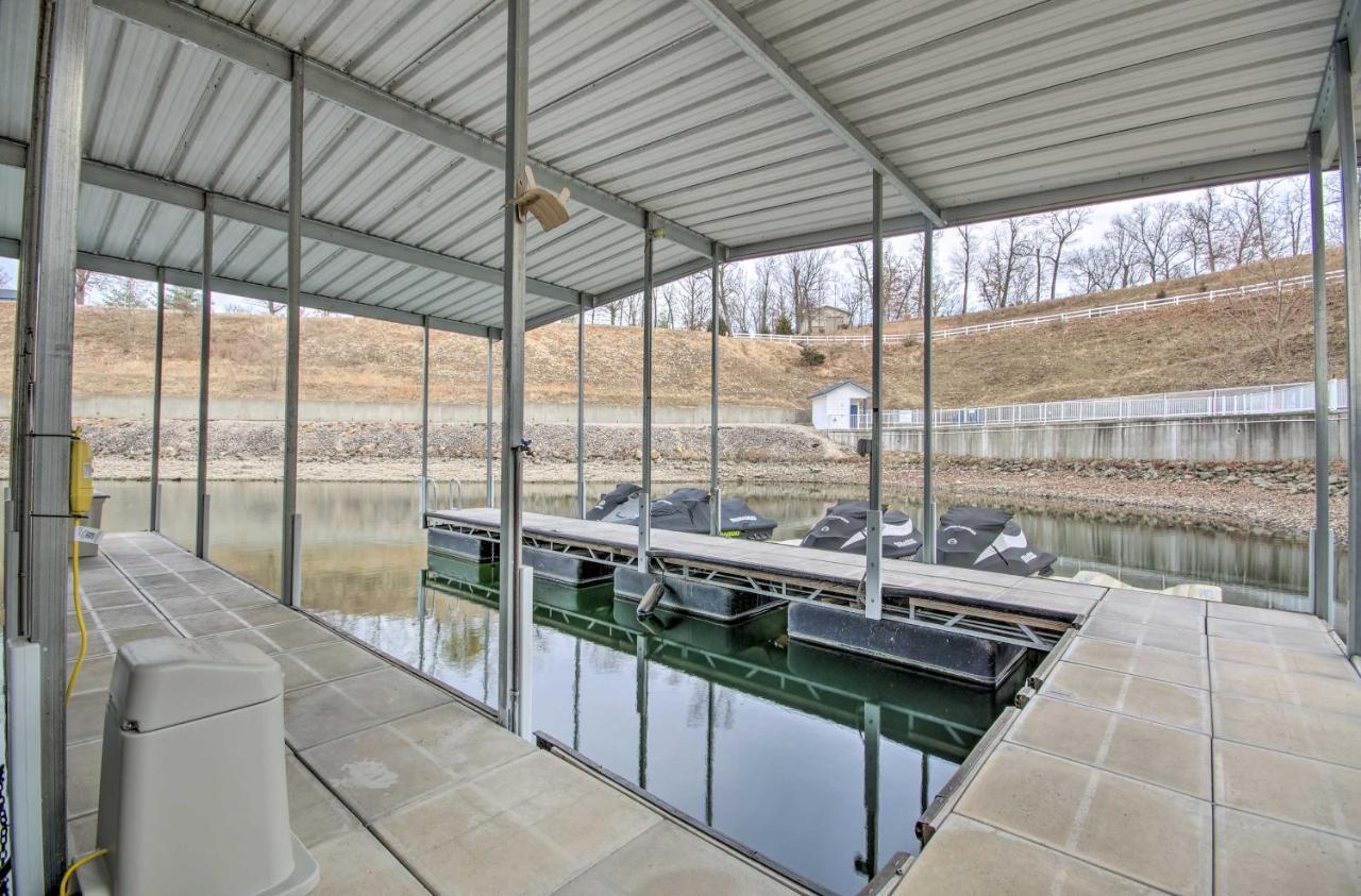 Breezy Lake Ozark Escape Dock, Slip And Pool! ภายนอก รูปภาพ