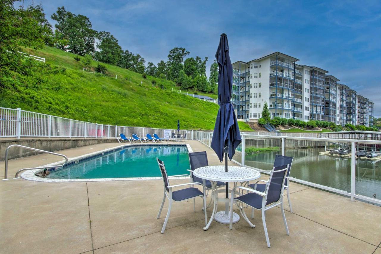 Breezy Lake Ozark Escape Dock, Slip And Pool! ภายนอก รูปภาพ